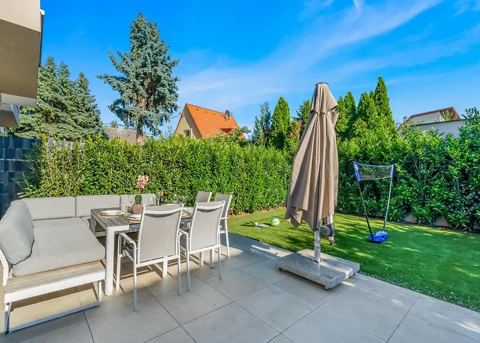Modern Luxury Villa, 5 Bedrooms, Outdoor Grill Villa *