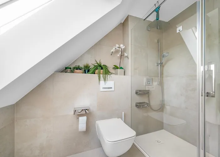 Modern Luxury Villa, 5 Bedrooms, Outdoor Grill Wenen